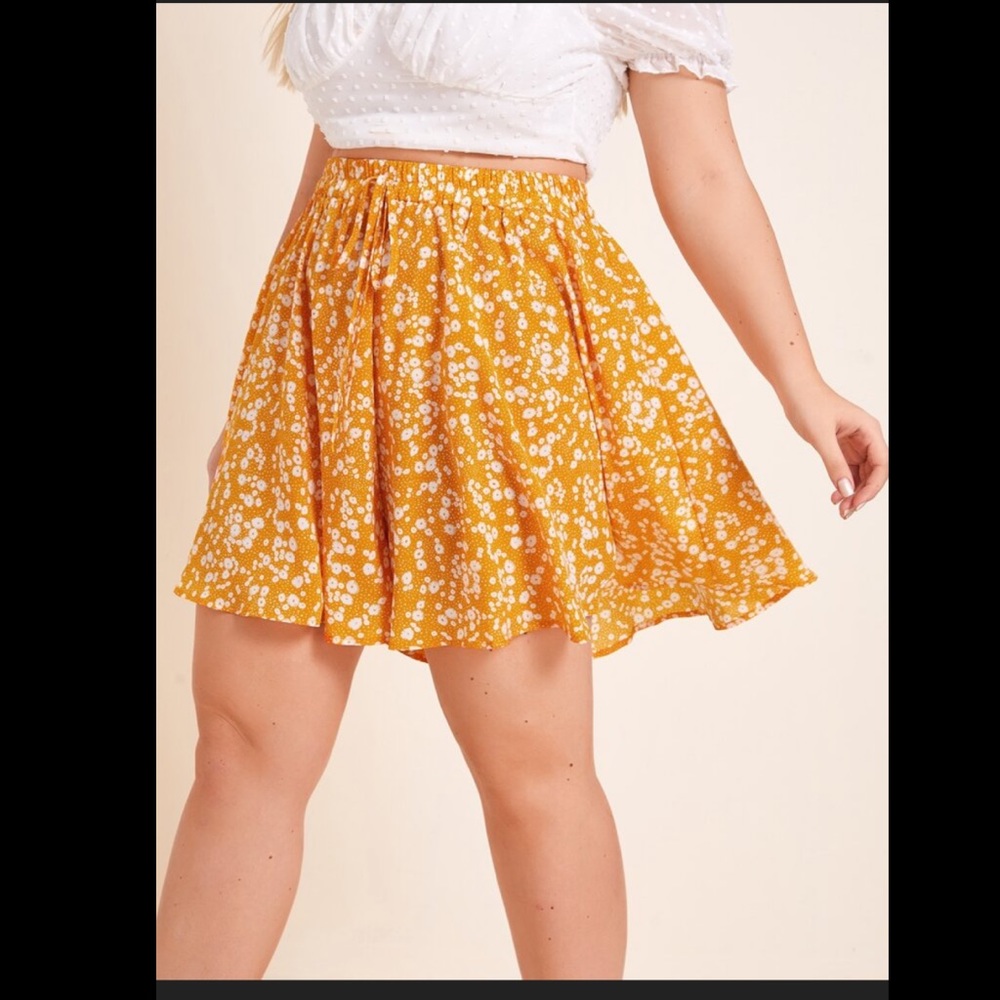 Plus size High Waist Floral Skort